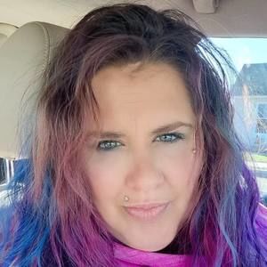 Meet your Posher, Meagan